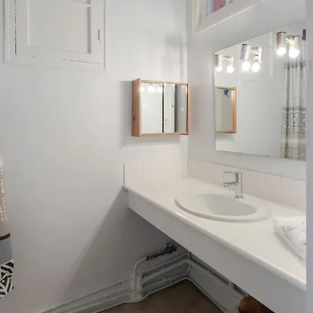 La Porte Bleue Furnished Flat Lejlighed *