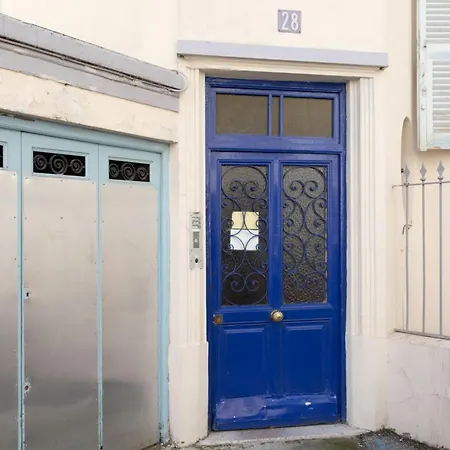 Lejlighed La Porte Bleue Furnished Flat