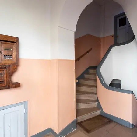 La Porte Bleue Furnished Flat * Nice